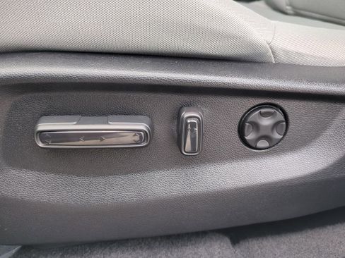 Used 2021 Honda CR-V EX image 11