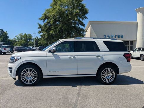 Used 2023 Ford Expedition Platinum AWD/4WD image 6