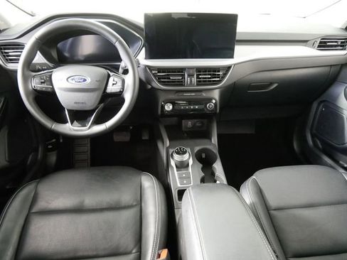 Certified 2025 Ford Escape Platinum AWD/4WD image 4