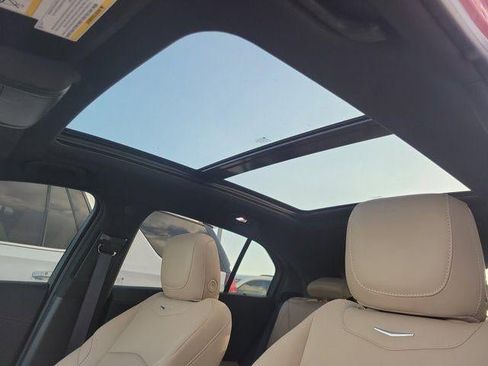 Certified 2024 Cadillac XT4 Luxury FWD image 14