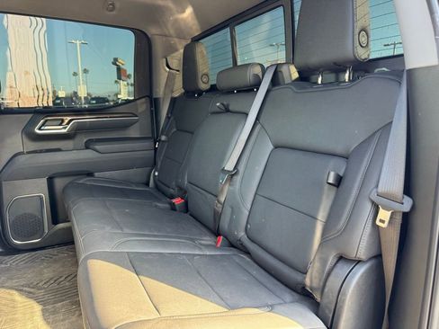 Used 2025 Chevrolet Silverado 1500 LT Trail Boss w/ LT Trail Boss Premium Package image 4