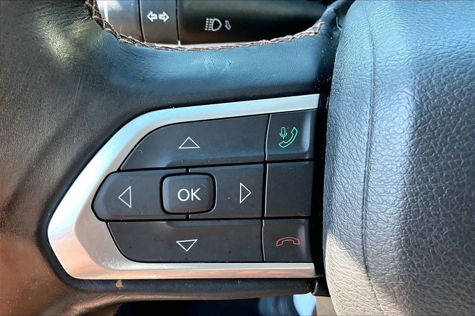 Used 2022 Jeep Compass Limited w/ Sun and Sound Group AWD/4WD image 31