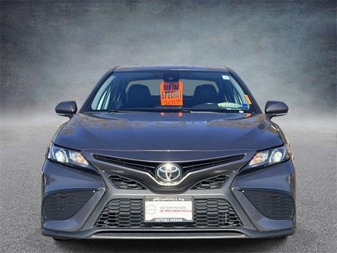 Used 2022 Toyota Camry SE image 8