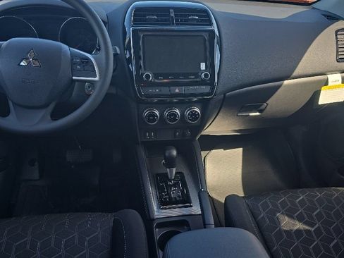 Used 2026 Mitsubishi Outlander Sport ES AWD/4WD image 7