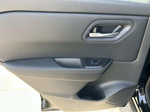 New 2026 Nissan Rogue SV FWD image 21