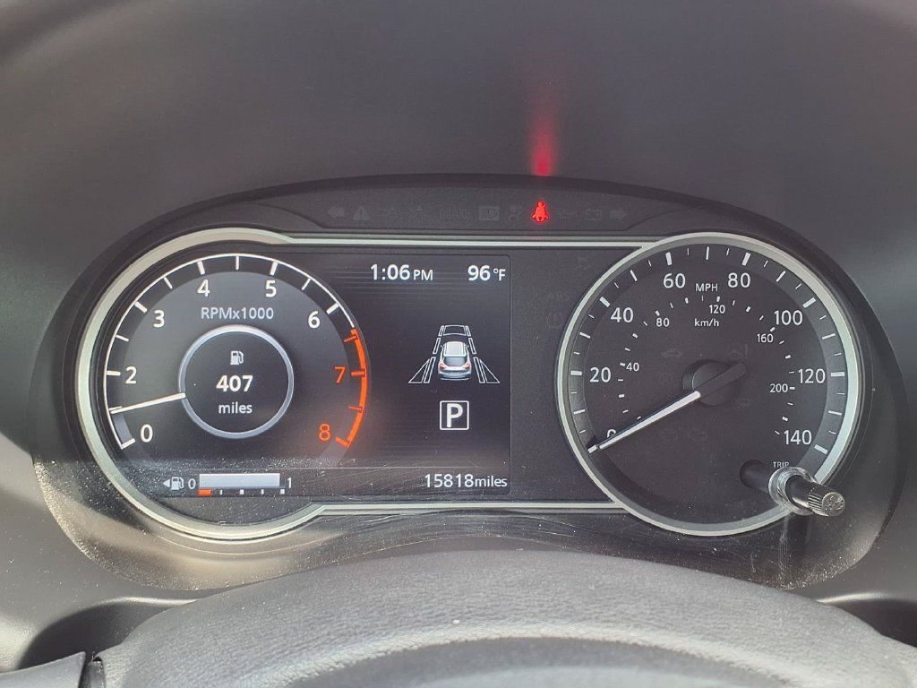 Used 2020 Nissan Kicks SR w/ SR Premium Package FWD image 33