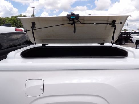 Used 2020 Toyota Tacoma SR image 42