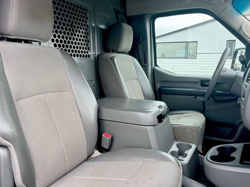 Used 2021 Nissan NV 2500 SV RWD image 13