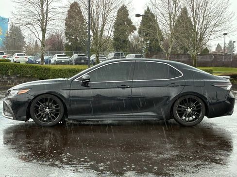 Used 2021 Toyota Camry XSE w/ Carpet Mat Package (TMS) FWD image 4