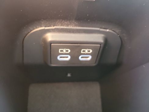 Used 2023 Toyota RAV4 XLE image 25