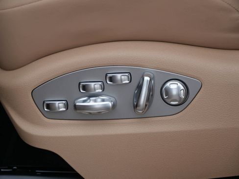 New 2026 Porsche Macan S image 10