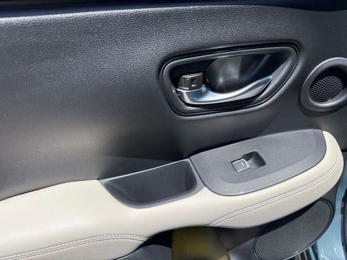 Used 2024 Honda HR-V EX-L image 31