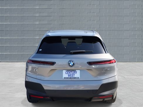 Used 2025 BMW iX xDrive50 w/ Premium Package image 4