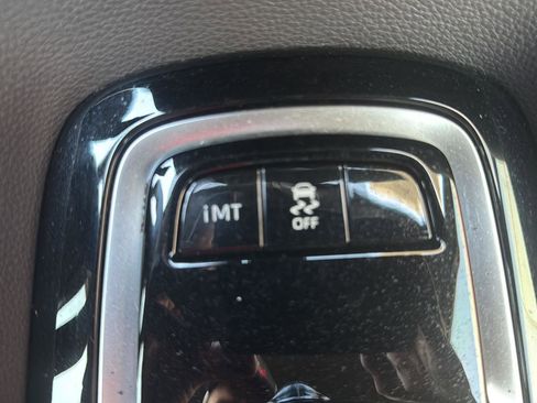 Used 2021 Toyota Corolla XSE image 26