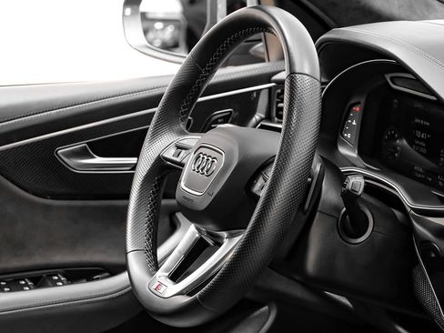 Used 2021 Audi SQ8 Prestige image 13