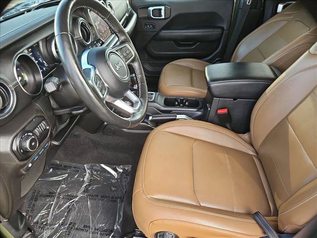 Used 2021 Jeep Wrangler Unlimited Sahara w/ Cold Weather Group AWD/4WD image 21