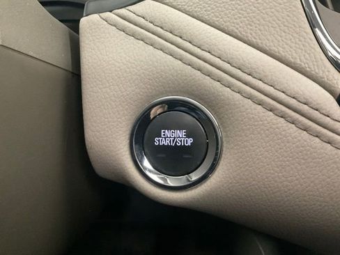 Used 2017 Chevrolet Cruze Premier image 16