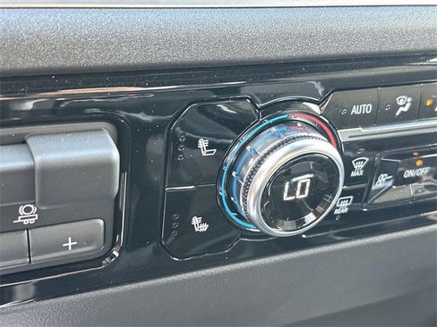 New 2026 GMC Sierra 1500 Elevation w/ LPO, Elevation Black Package image 17