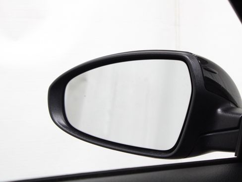 Used 2024 Kia Forte LXS image 17