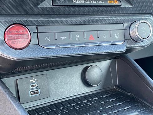 Used 2024 Ford Mustang GT Premium image 17