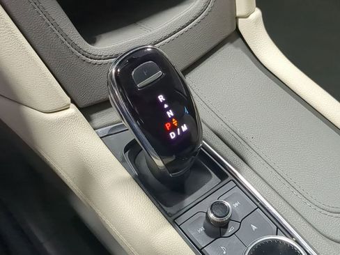 Used 2023 Cadillac XT5 Premium Luxury w/ LPO, Floor Liner Package AWD/4WD image 31