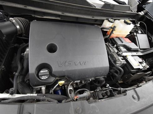 Certified 2022 Chevrolet Traverse LT image 16