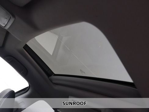 Used 2018 Honda Pilot Elite image 4