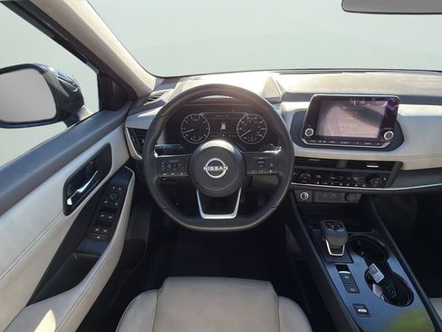 Used 2023 Nissan Rogue SV w/ SV Premium B Package image 22