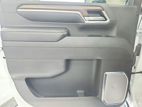 Used 2024 Chevrolet Silverado 2500 High Country AWD/4WD image 39