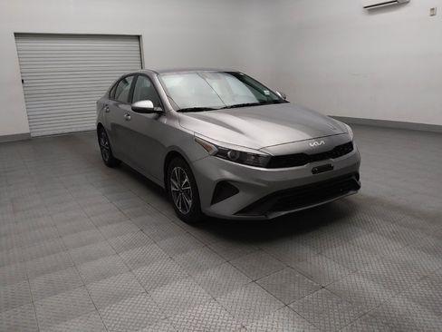 Used 2024 Kia Forte LXS w/ LXS Technology Package image 13