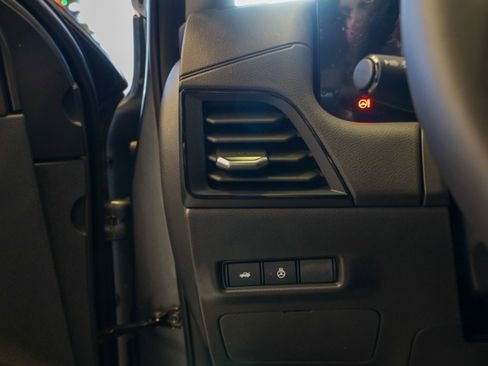 New 2026 Nissan Sentra SR image 31