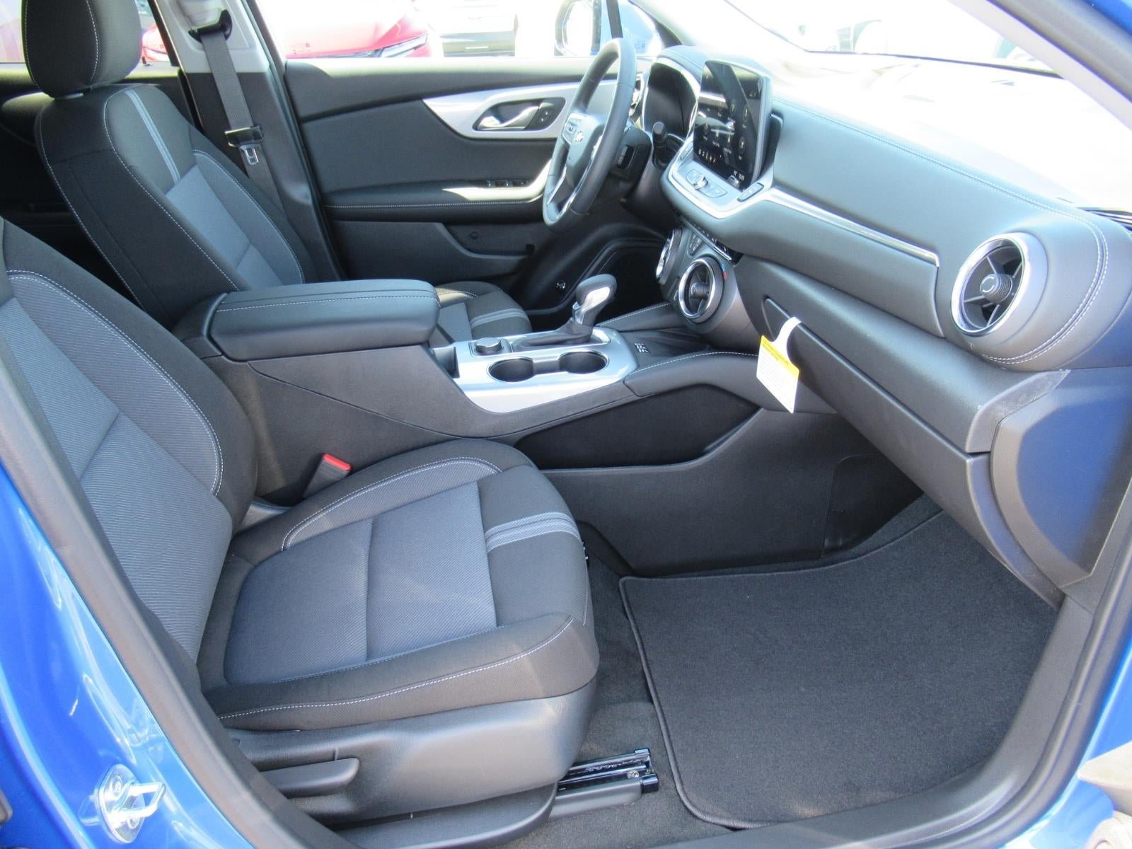 New 2026 Chevrolet Blazer LT w/ Convenience Package FWD image 10
