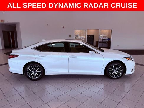 Certified 2024 Lexus ES 350 w/ Premium Package image 8