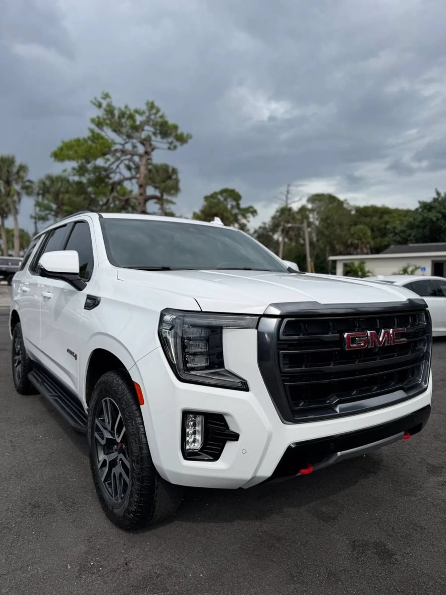 Used 2024 GMC Yukon AT4 w/ Technology Package AWD/4WD image 3