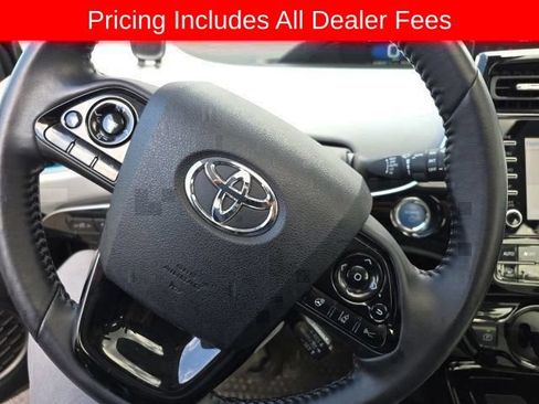 Used 2022 Toyota Prius XLE w/ Premium Convenience Package FWD image 11