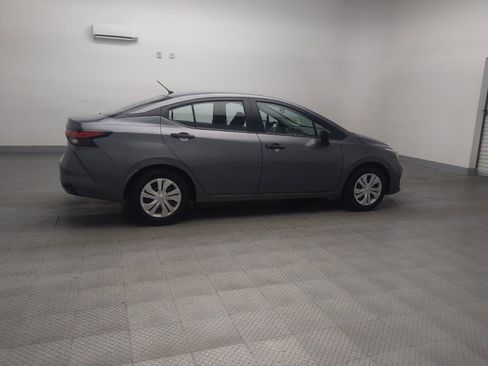 Used 2025 Nissan Versa S FWD image 10