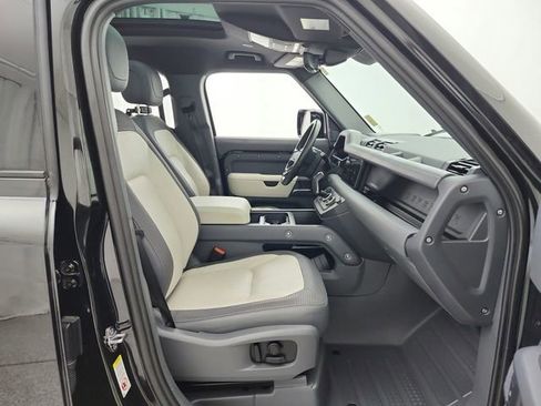 Certified 2023 Land Rover Defender 110 X-Dynamic SE image 40