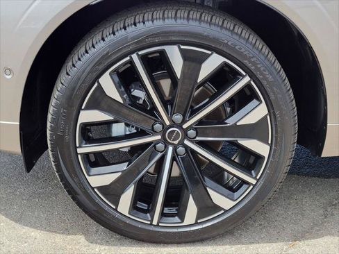 Used 2026 Volvo XC60 B5 Ultra w/ Protection Package Premier AWD/4WD image 9