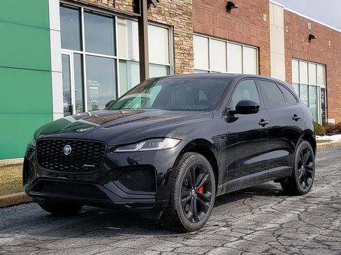 New 2025 Jaguar F-PACE R-Dynamic S image 1