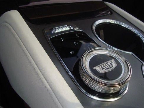 New 2026 Cadillac Vistiq Sport image 15