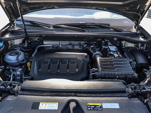 Used 2025 Audi Q3 2.0T Premium w/ Convenience Package image 38