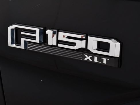 Used 2016 Ford F150 XLT w/ Equipment Group 302A Luxury AWD/4WD image 21