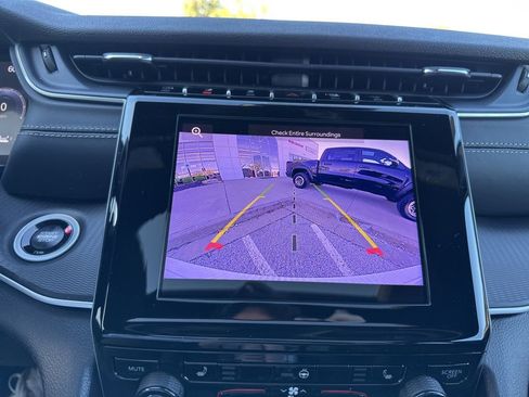 New 2025 Jeep Grand Cherokee Altitude AWD/4WD image 68