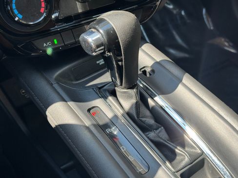 Used 2019 Honda HR-V LX image 25