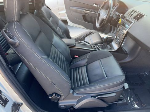 Used 2011 Volvo C30 T5 R-Design image 10