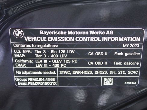 Used 2023 BMW M550i xDrive image 28