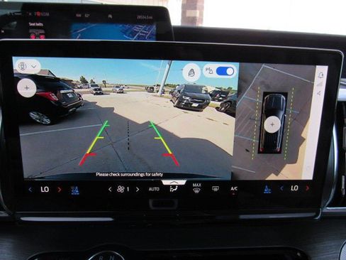 Used 2025 Ford Expedition Platinum AWD/4WD image 53