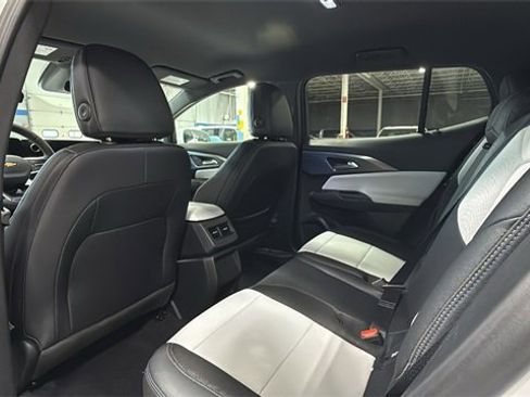 New 2026 Chevrolet Equinox EV LT image 12