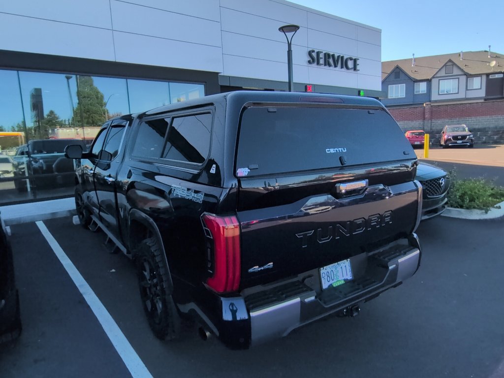 Used 2023 Toyota Tundra Limited AWD/4WD image 6