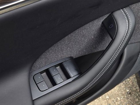 Used 2021 Tesla Model S Long Range image 11